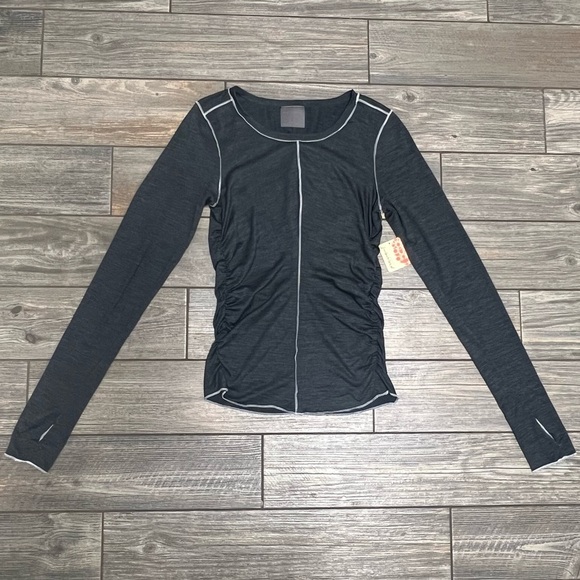 NWT $60 FP Movement x HATCH Maternity Right On Run Layer XS Black L/S Shirt Top - Picture 3 of 15